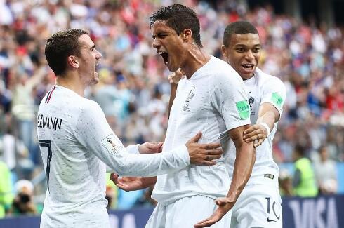 法国2-0乌拉圭 到底是怎么赢得？