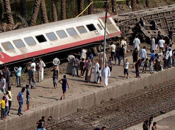 埃及火车脱轨 为什么突然脱轨？