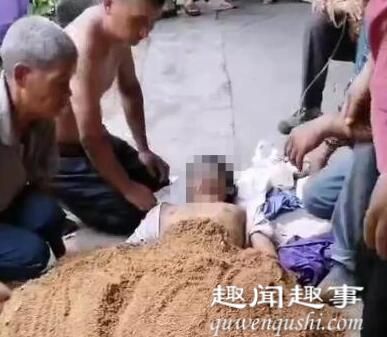 男子安装空调时触电身亡 家属用土方法将他埋进沙子抢救究竟是怎么回事？