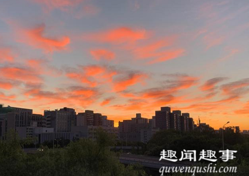 北京现绝美橘色朝霞 具体是现绝霞具什么样的?
