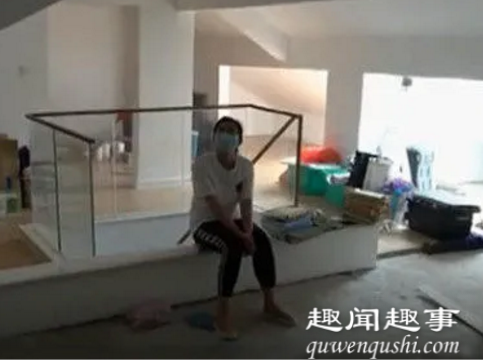 北京一女子花了1100万元买新房还带阁楼,阁到年结果入住不到一年竟四处漏水,她找开发商