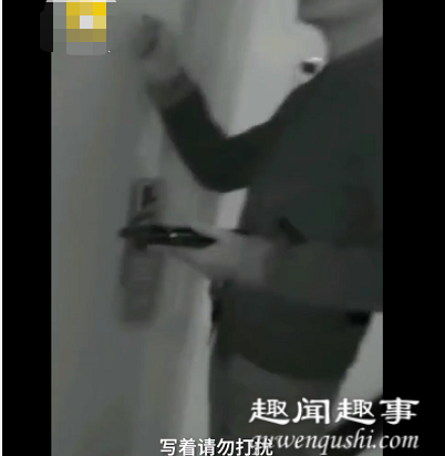 近日,传出江苏一酒店房间深夜传出异响,工作人员破门见到尴尬一幕。异响
