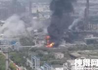 上海石化化工部起火:火球直冲天空 火灾原因简直令人震惊