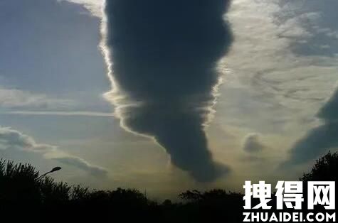 广东佛山龙卷风来袭 当地提前预警 究竟是怎么回事？