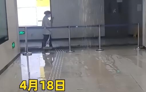 重庆暴雨导致地铁站内积水 背后真相实在让人惊愕