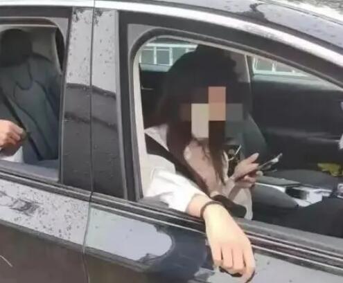 杭州被赖车司机称将起诉两名乘客 背后真相实在让人惊愕