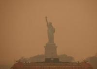 雾霾笼罩纽约 自由女神像被“吞没” 内幕曝光简直太意外了