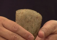 男子发现捡回家两年的石头是文物 初步鉴定为新石器时代或商周时期文物